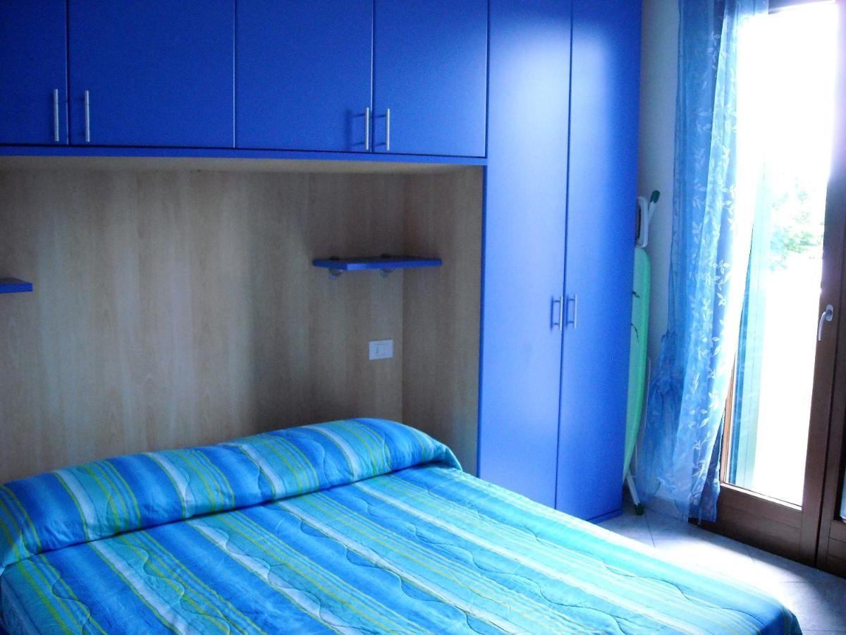 Hotel Apartments Villaggio Dei Fiori 4 Stars Luxury - Great Family Resort - Pet Friendly - With Hypermarket - Delivery Restaurant-Pizzeria - Room Breakfast With Supplement - Ultra Fast Wi-Fi - Play Area For Children - Olympic Swimming Pool - Parking Caorle Extérieur photo